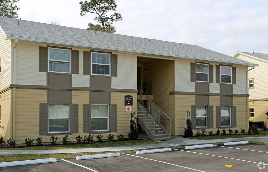 Primary Photo - Dean Woods Place