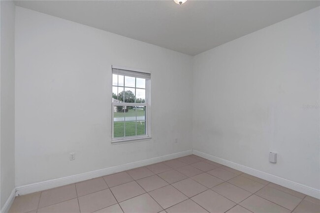 Building Photo - 118 Marion Oaks Dr