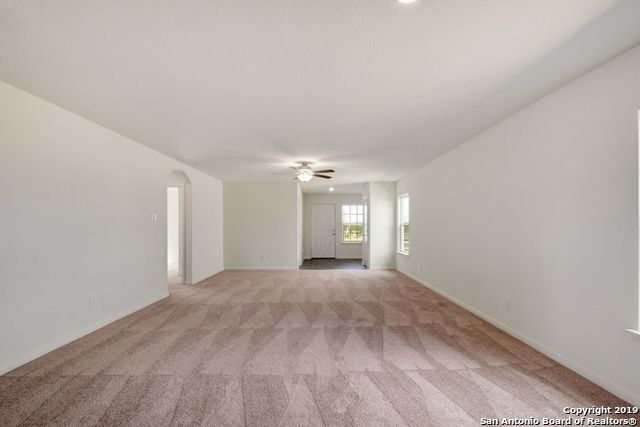 Building Photo - 727 Wonderland Trail