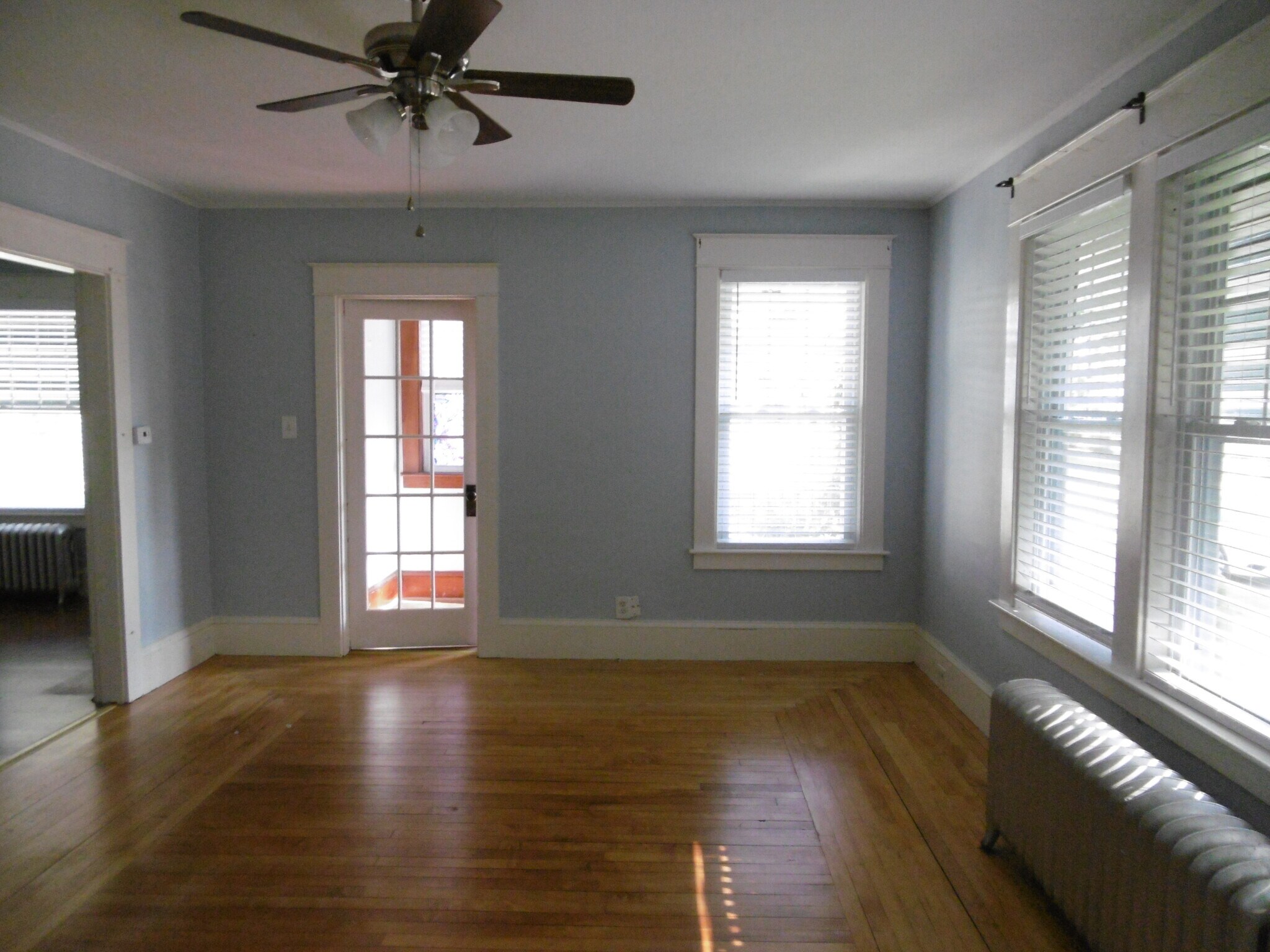 Building Photo - 263 Ash St