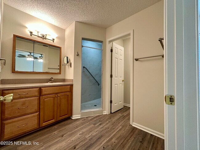 Building Photo - 412 La Reserve Cir