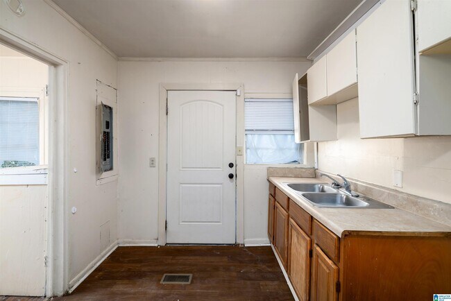 Building Photo - 1924 Princeton Ct SW