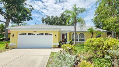Building Photo - IMPRESSIVE 3 BEDROOM/2 BATH SARASOTA HOME! SUPER LOCATION! PET FRIENDLY!