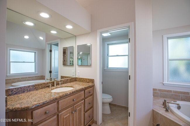 Building Photo - 2008 Ocean Dr S