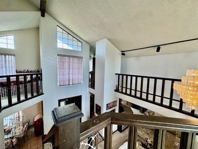 Building Photo - 2825 Tealwood Dr