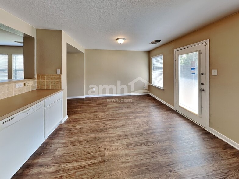 Building Photo - 4818 Bentonite Blvd