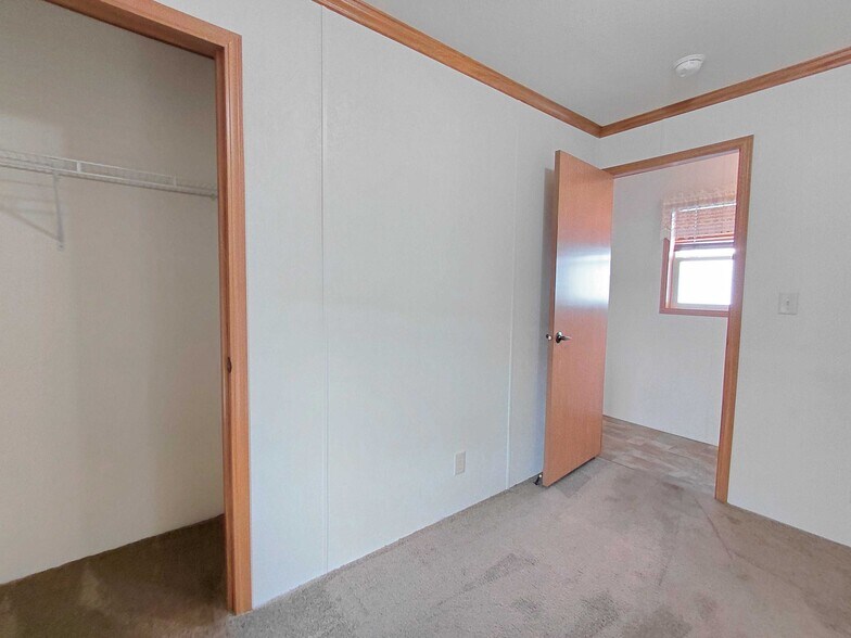Building Photo - 2022 Mockingbird Pl NW