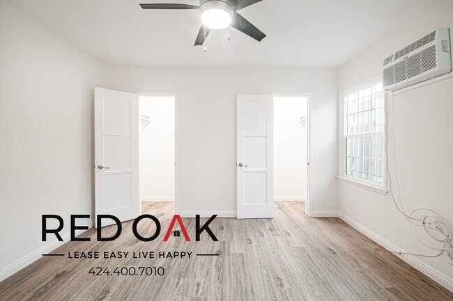 Building Photo - 2601 W 48th St