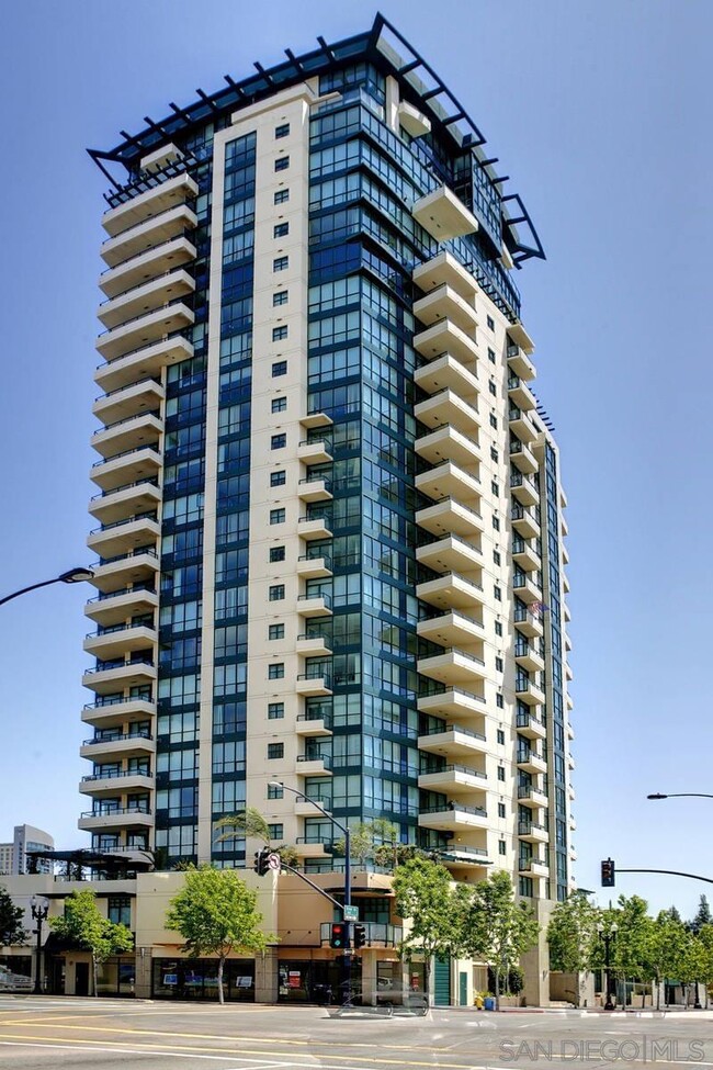 Building Photo - 531 Front St