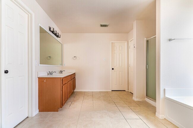 Building Photo - 24642 Cornell Park Ln