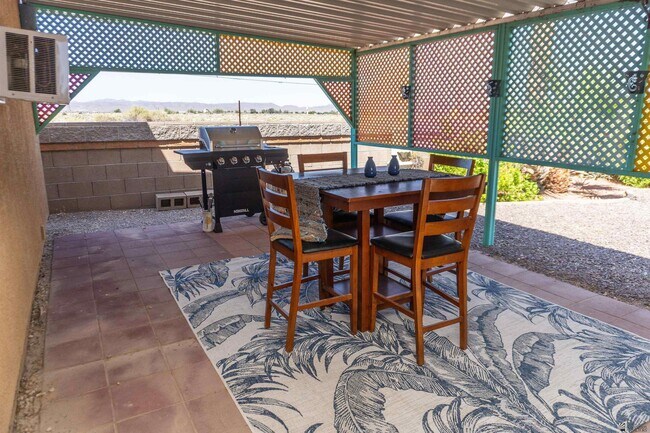 Building Photo - 28702 Canal Ave