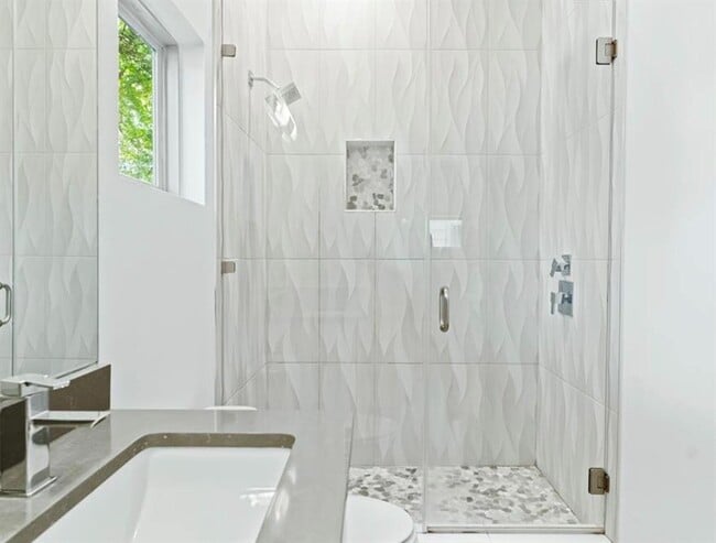 Building Photo - 1609 J J Seabrook Dr