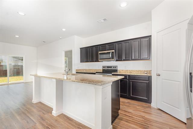 Building Photo - 706 Windsor Ct