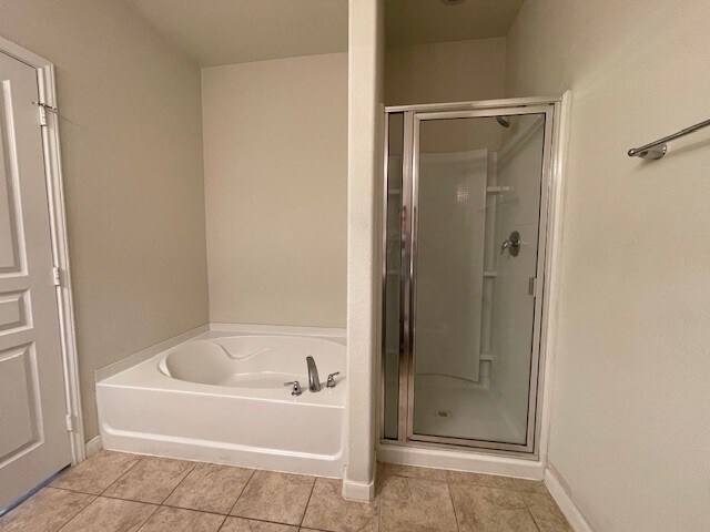 Building Photo - 8118 Running Brook Ln