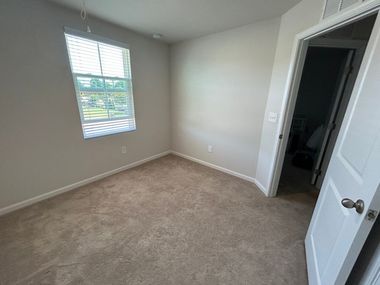 Building Photo - 403 Hampton Townes Dr