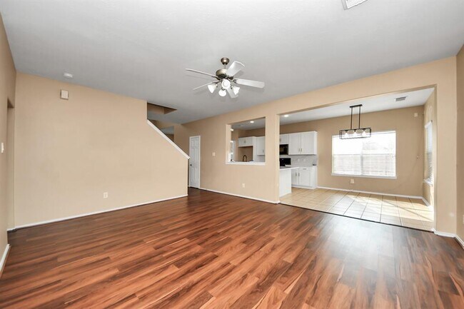 Building Photo - 2142 Vermillion Oak St