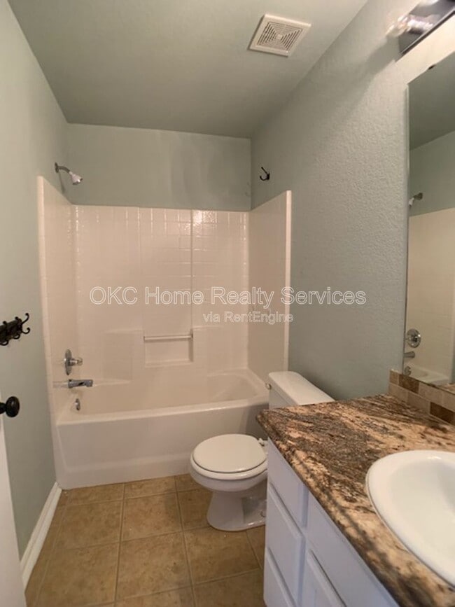 Building Photo - 16313 Everglade Ln