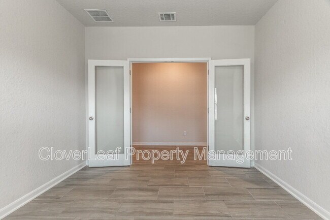 Building Photo - 3033 Casillero St
