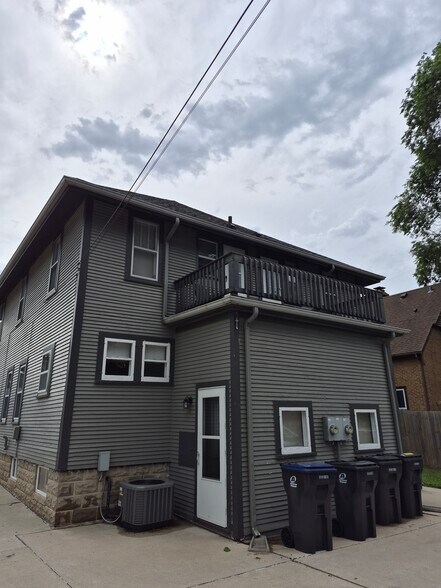 Building Photo - 218 Bishop Ave
