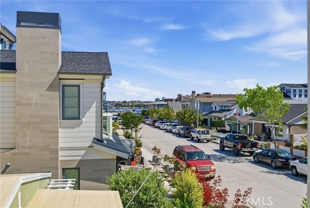 Building Photo - 305 Montero Ave