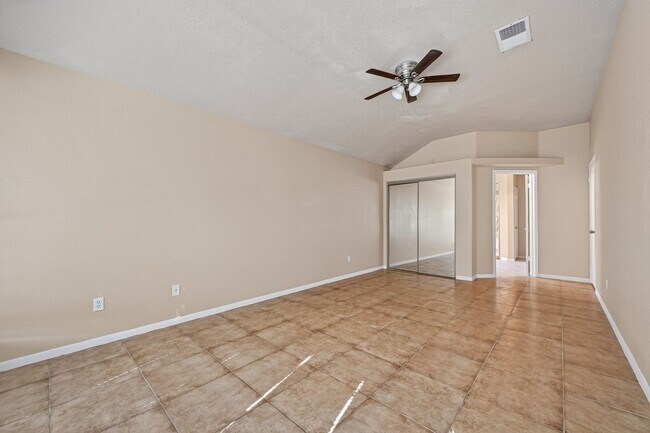 Building Photo - 3210 Kempwood Dr