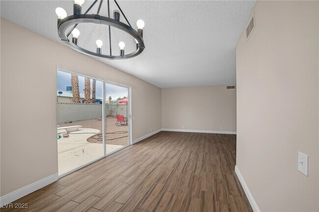 Building Photo - 4431 El Campana Way