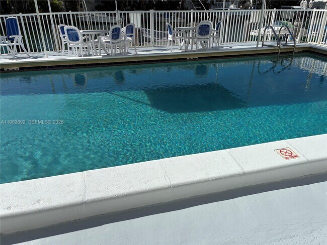 Building Photo - 3770 NE 171 St