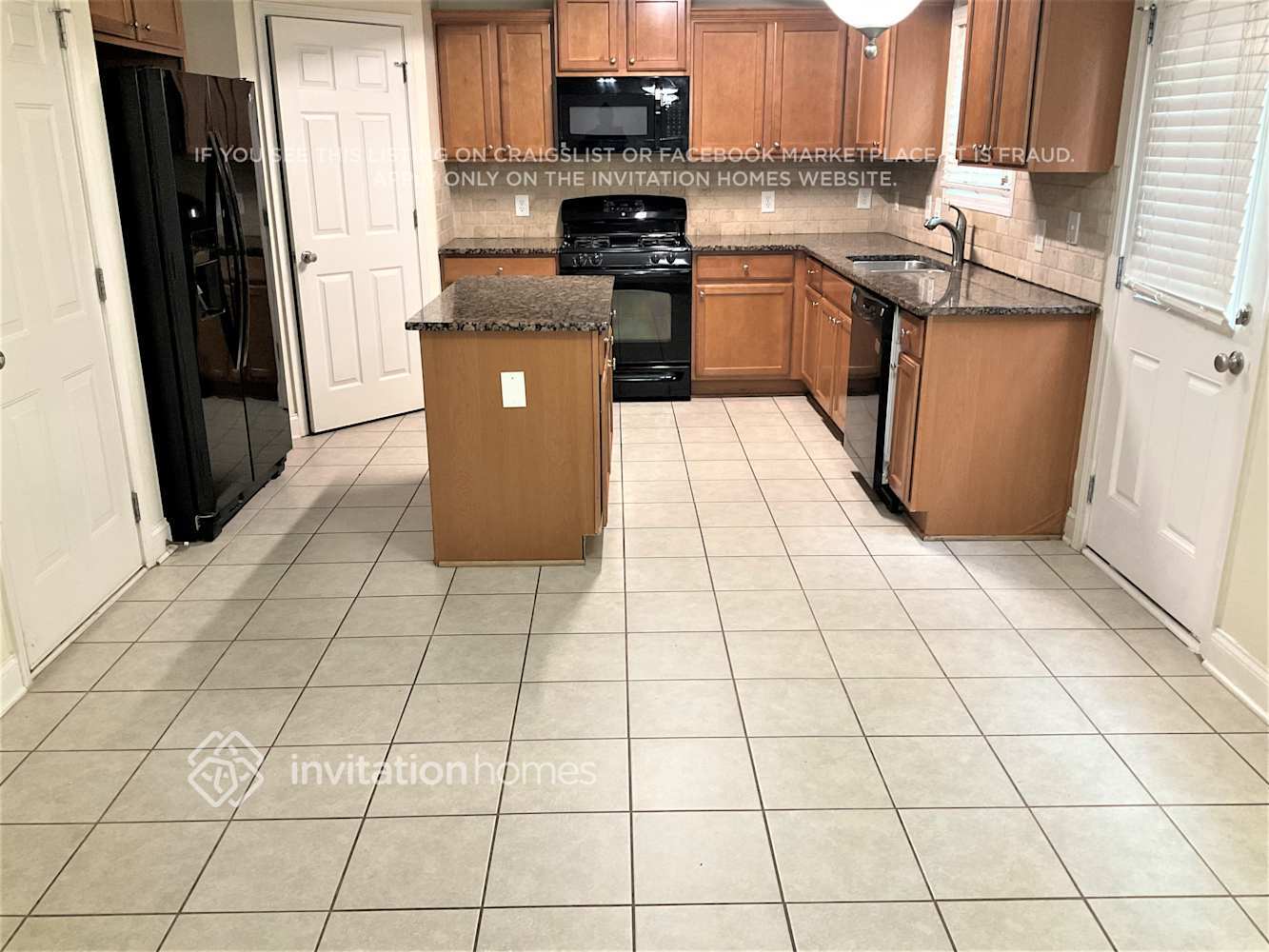 Building Photo - 478 Commons Park Ln