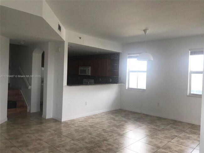 Building Photo - 8999 NW 107th Ct