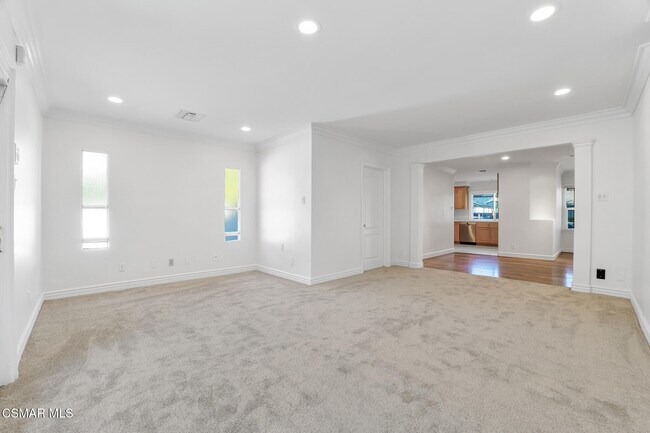 Building Photo - 6045 Sunnyslope Ave