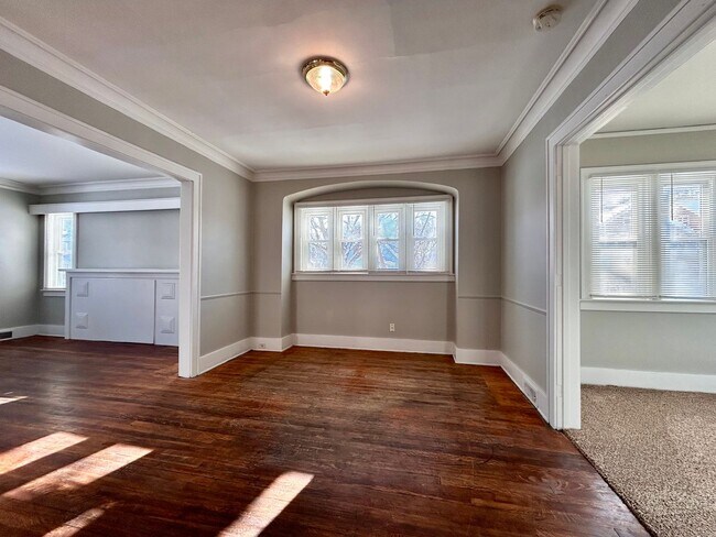 Building Photo - Spacious Four Bedroom Home in Southeast Grand Rapids