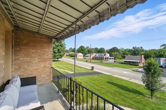 Building Photo - 3517 W Galbraith Rd