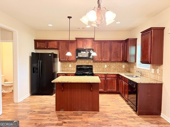 Building Photo - 260 Ascott Ln