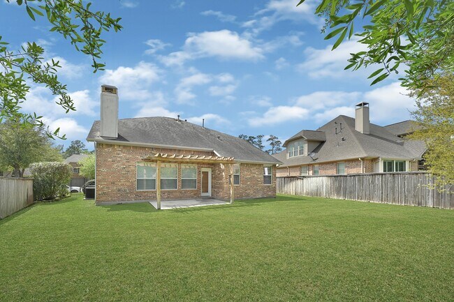 Building Photo - 130 S Vershire Cir