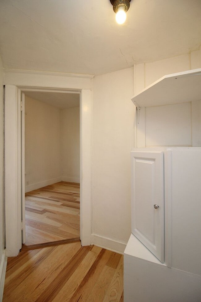 Building Photo - 4826 NE 14th Pl