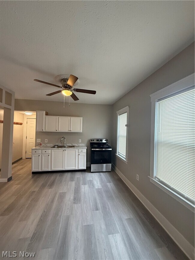 Building Photo - 8801 Platten Ave