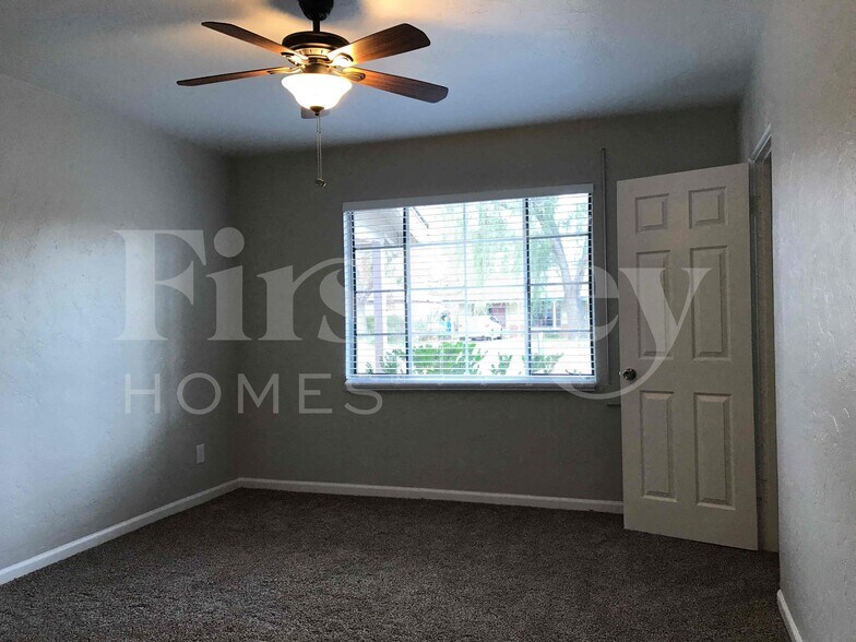 Building Photo - 1507 W Berridge Ln