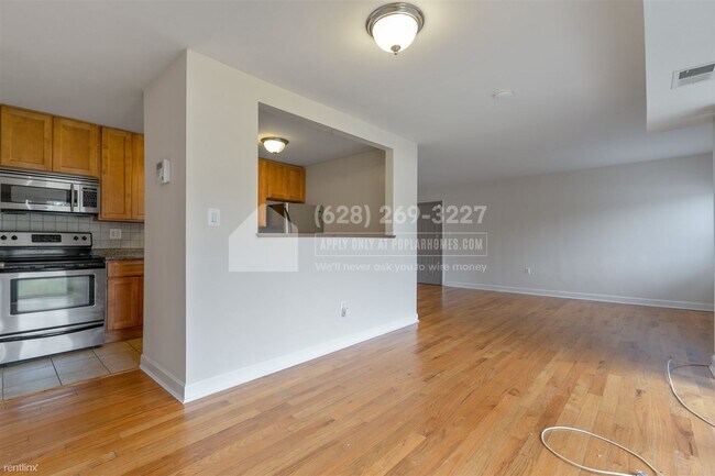 Building Photo - 3 br, 1.5 bath Condo - 6305 Hil Mar Drive,...