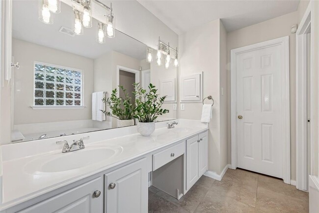 Building Photo - 20722 Smokey Sage Dr