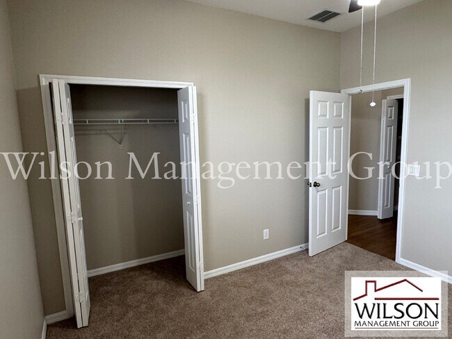 Building Photo - 5004 Adair Oak Dr