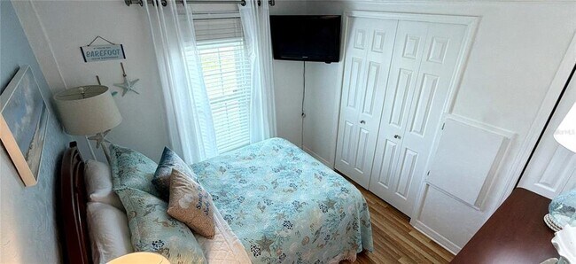 Building Photo - 161 Greenview Dr