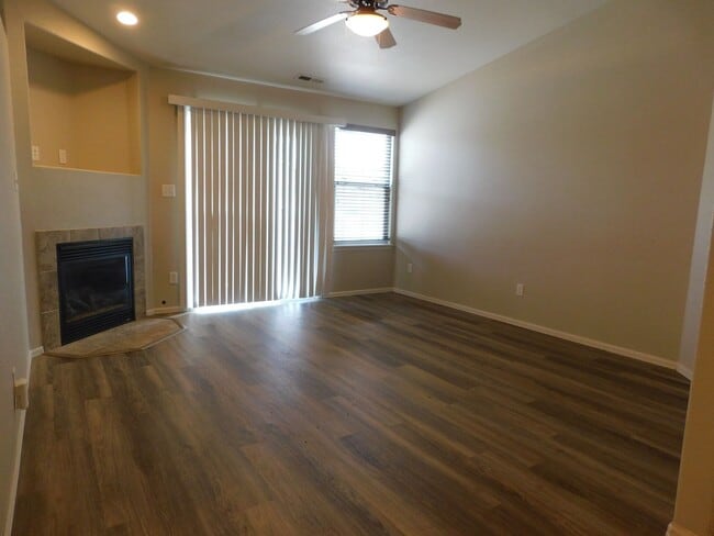 Building Photo - Nice Duplex in Established Neighborhood