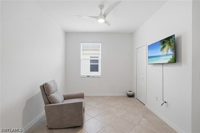 Building Photo - 2215 Dragonfruit Wy
