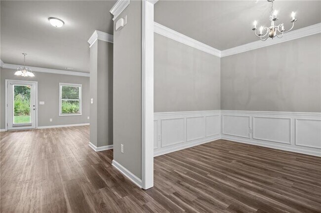 Building Photo - 1153 Chester Wy