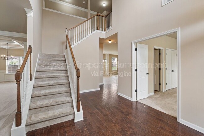 Building Photo - 6017 Reynolds Cir