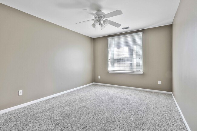 Building Photo - 145 Covey Crossing