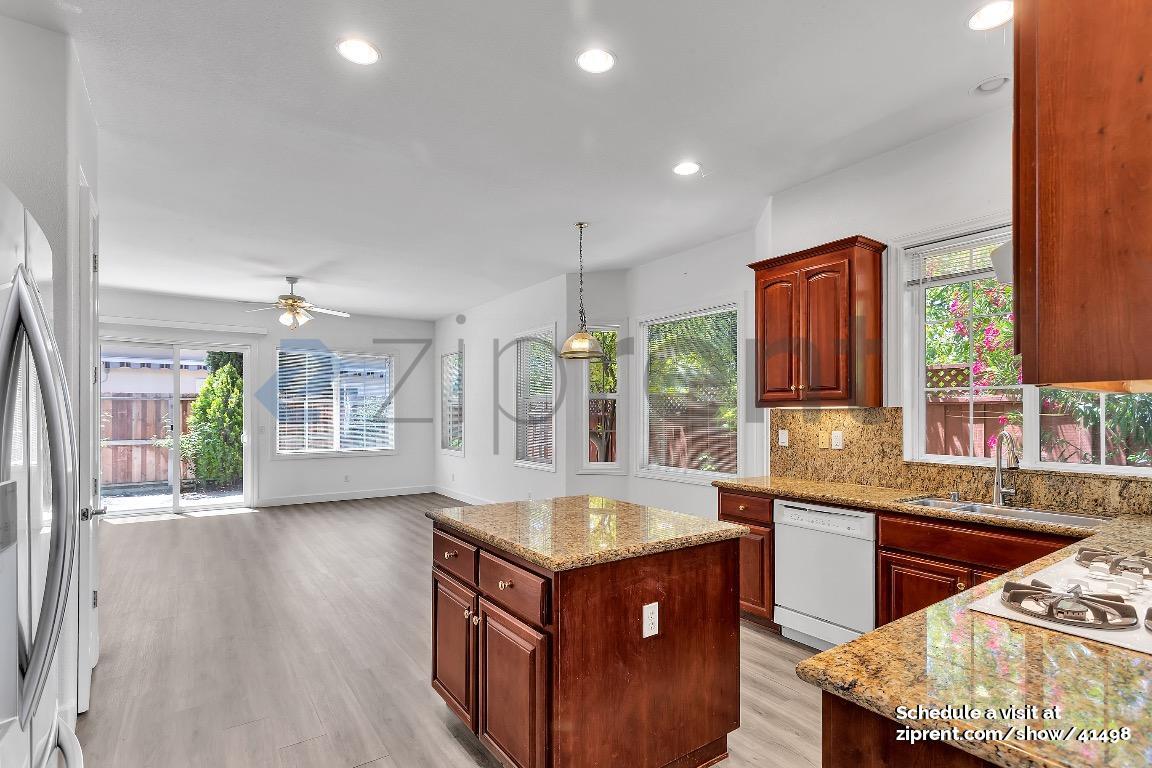 Building Photo - 4364 Belcarra Ct
