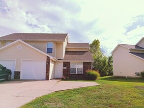 Building Photo - 5708-5710-5710 Canaveral Dr