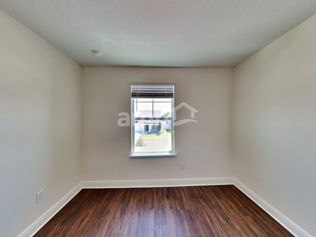 Building Photo - 914 Heavenly Dr