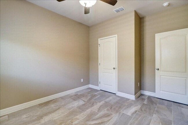 Building Photo - 3153 Seawolf Dr